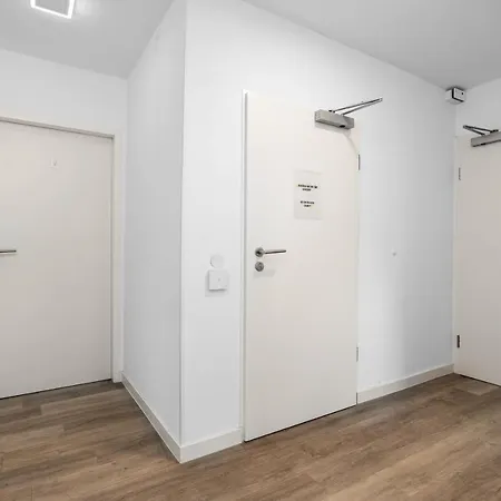 5, Direkt Am Bahnhof شقة *