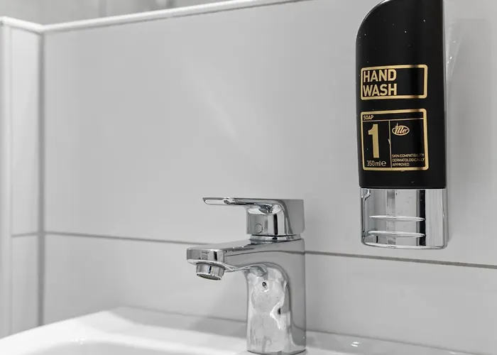 5, Direkt Am Bahnhof Apartment Aachen